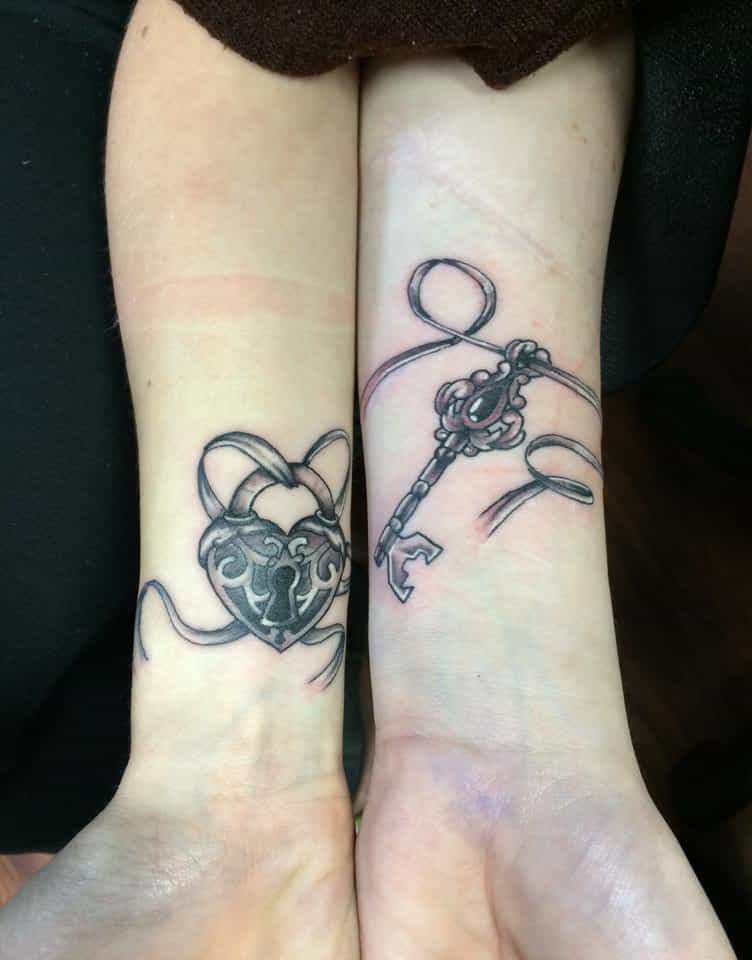 21 Totally Cute Best Friend Tattoos DesignBump