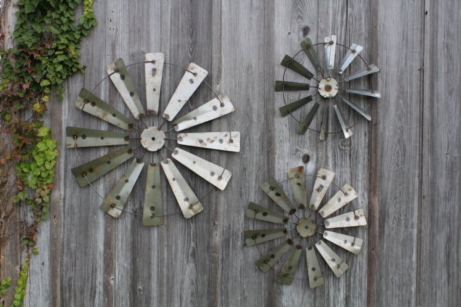 Windmill Wall Art Gives The Easygoing Feel To Your Home