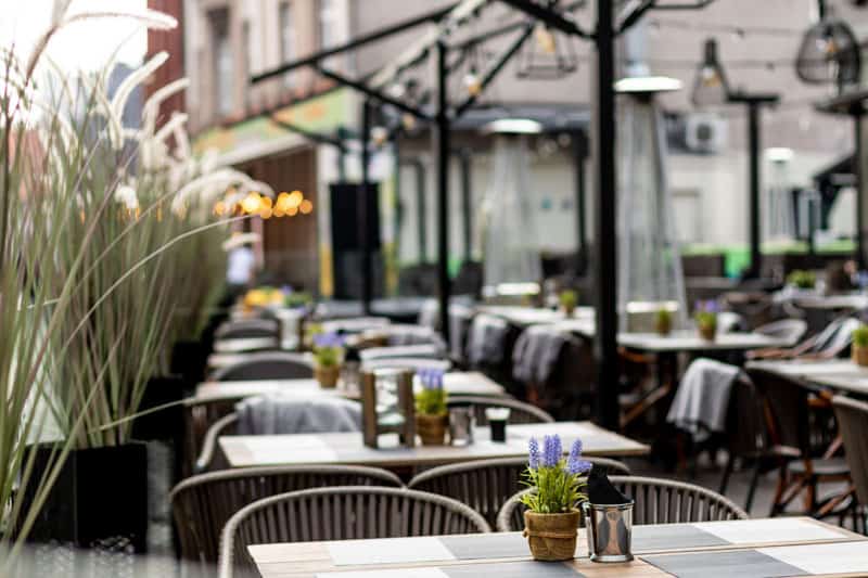How To Find Comfortable Restaurant Chairs That Stand Out