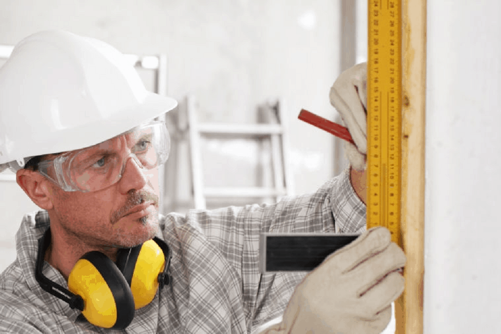 Choosing appropriate shower door type and measurement guide according