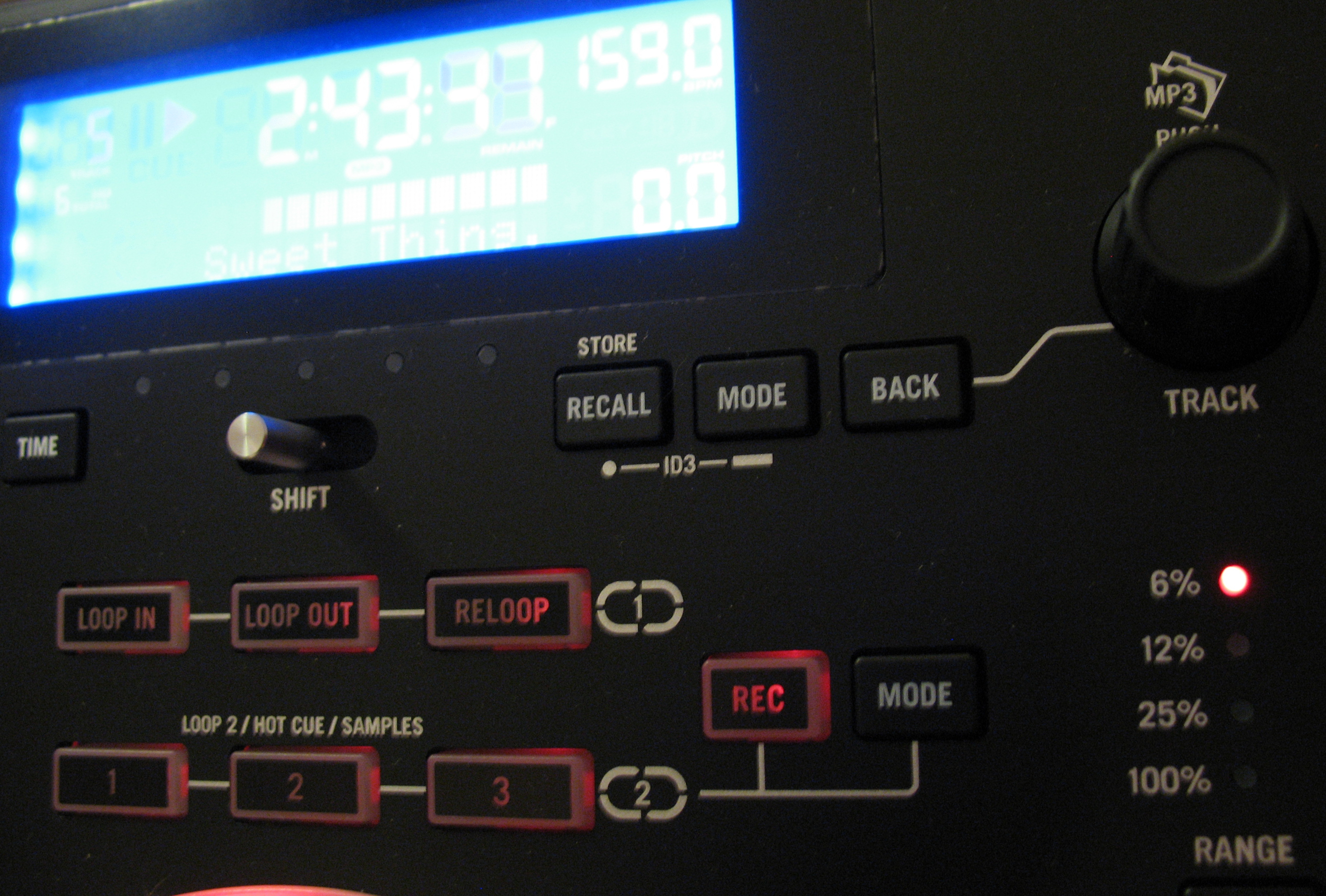 Review & Video Numark Mixdeck Quad Digital DJ Tips