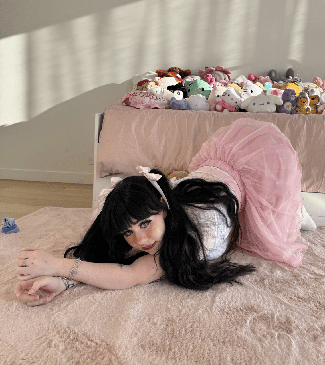 Lara Rose on Direct.me