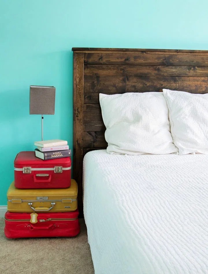 30 Cheap DIY Headboard Ideas (Free Plans) (2022 Updated)