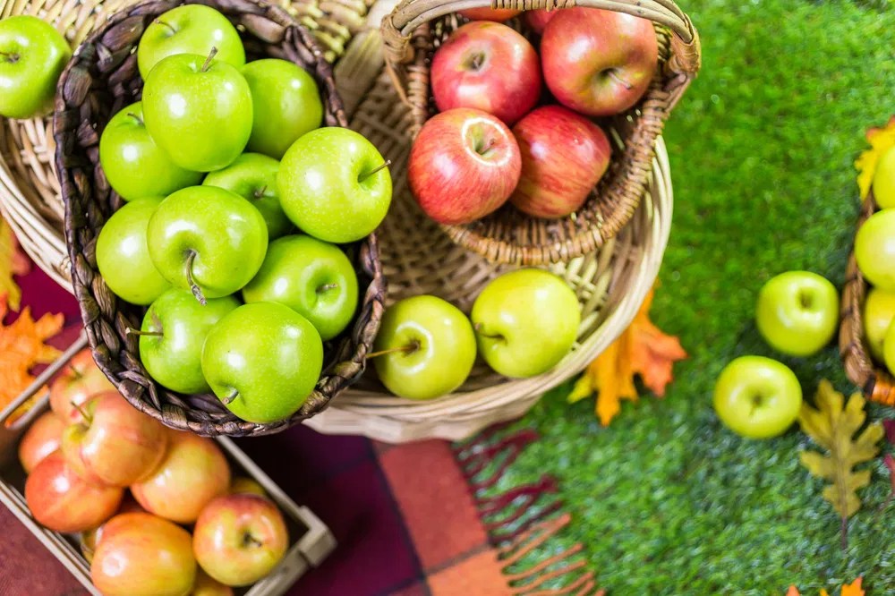 Apples