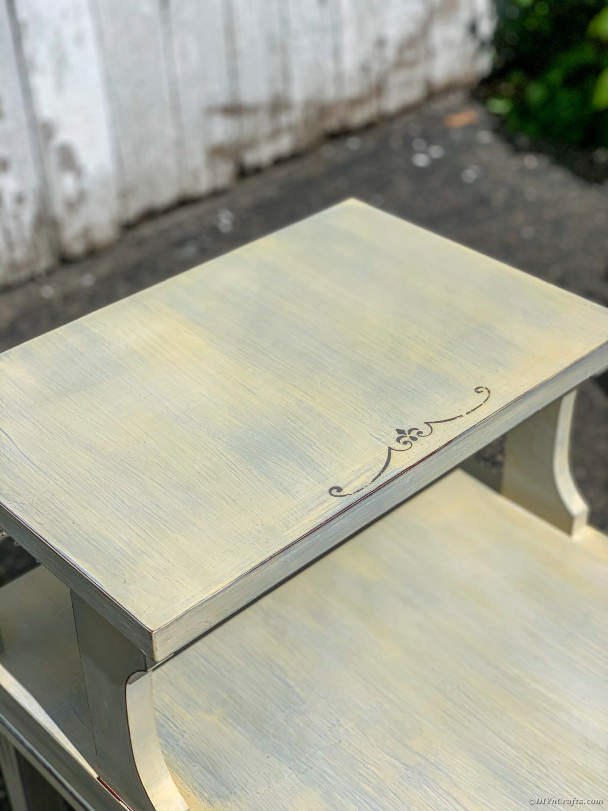 Step by Step Mid Century End Table Furniture Makeover DIY & Crafts