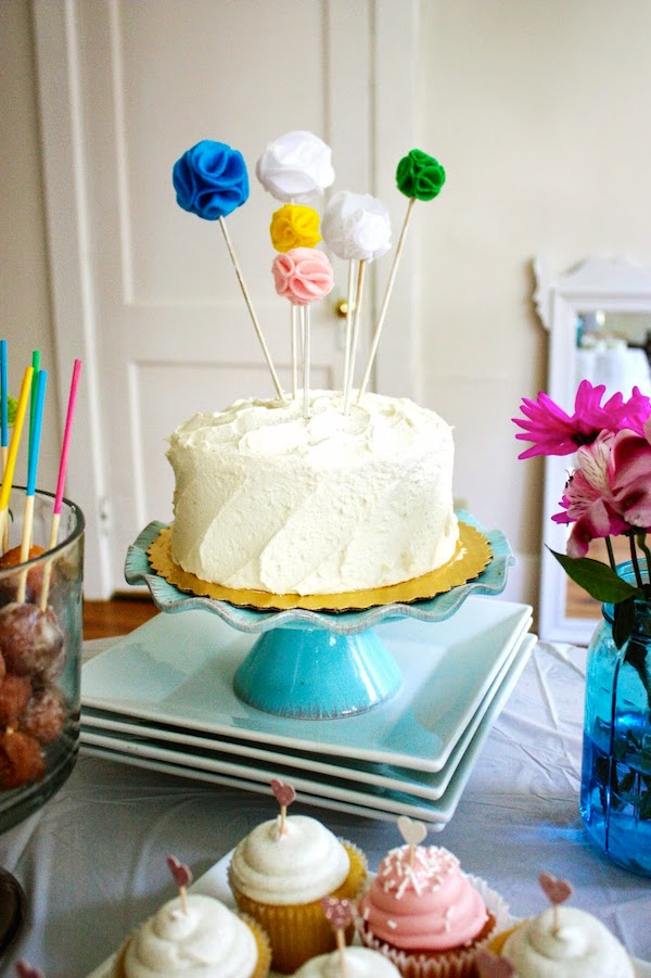 25 DIY Cake Toppers For A Variety of Special Occasions