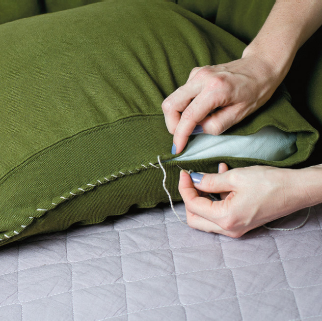 How to Make a Comfy Pet Bed From an Old Shirt