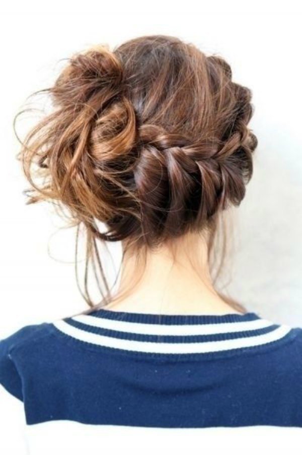 DIY Messy Buns That Only Take Minutes