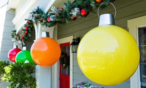 20 DIY Outdoor Christmas Decorations To Start On This Weekend!