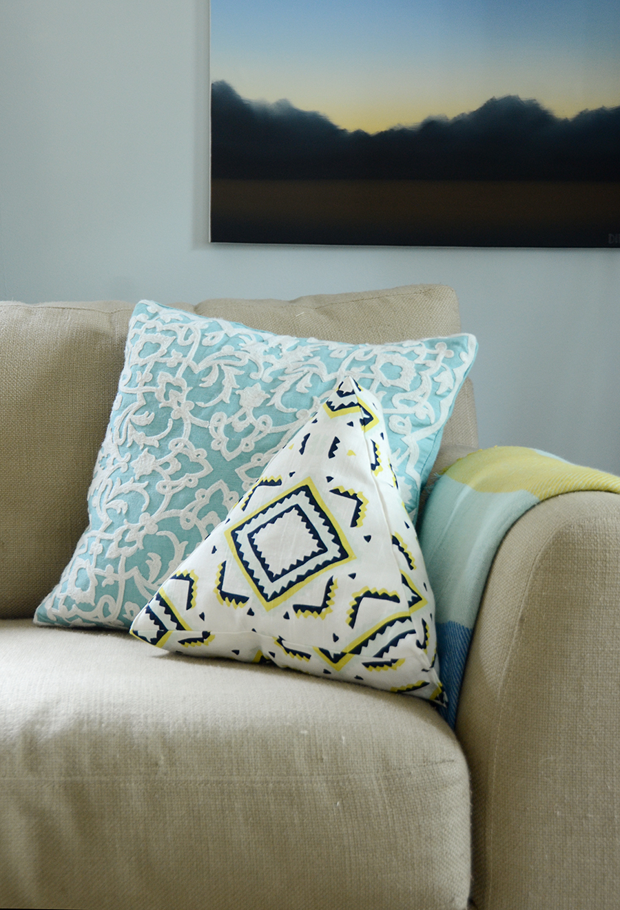 Easy DIY Triangular Throw Pillow