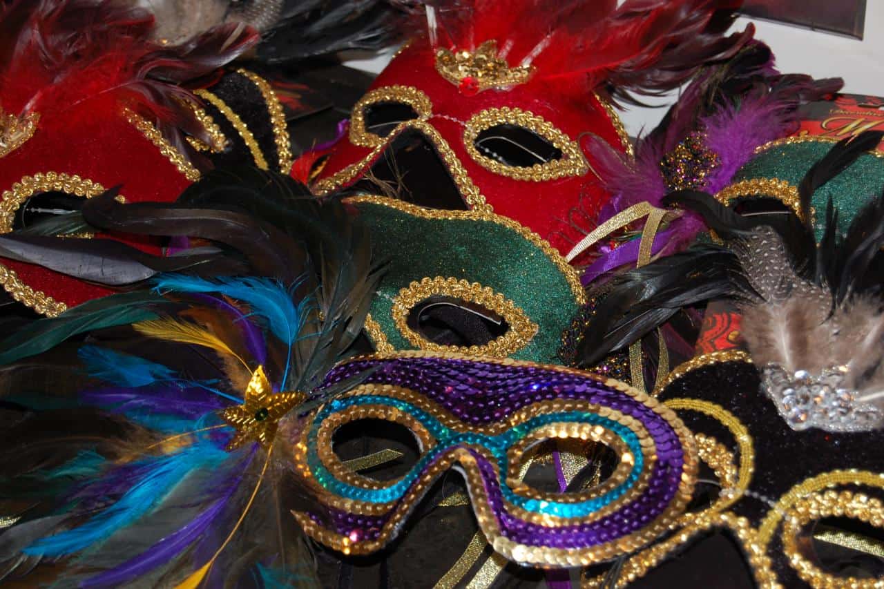 How to Plan Your Own Mardi Gras Party