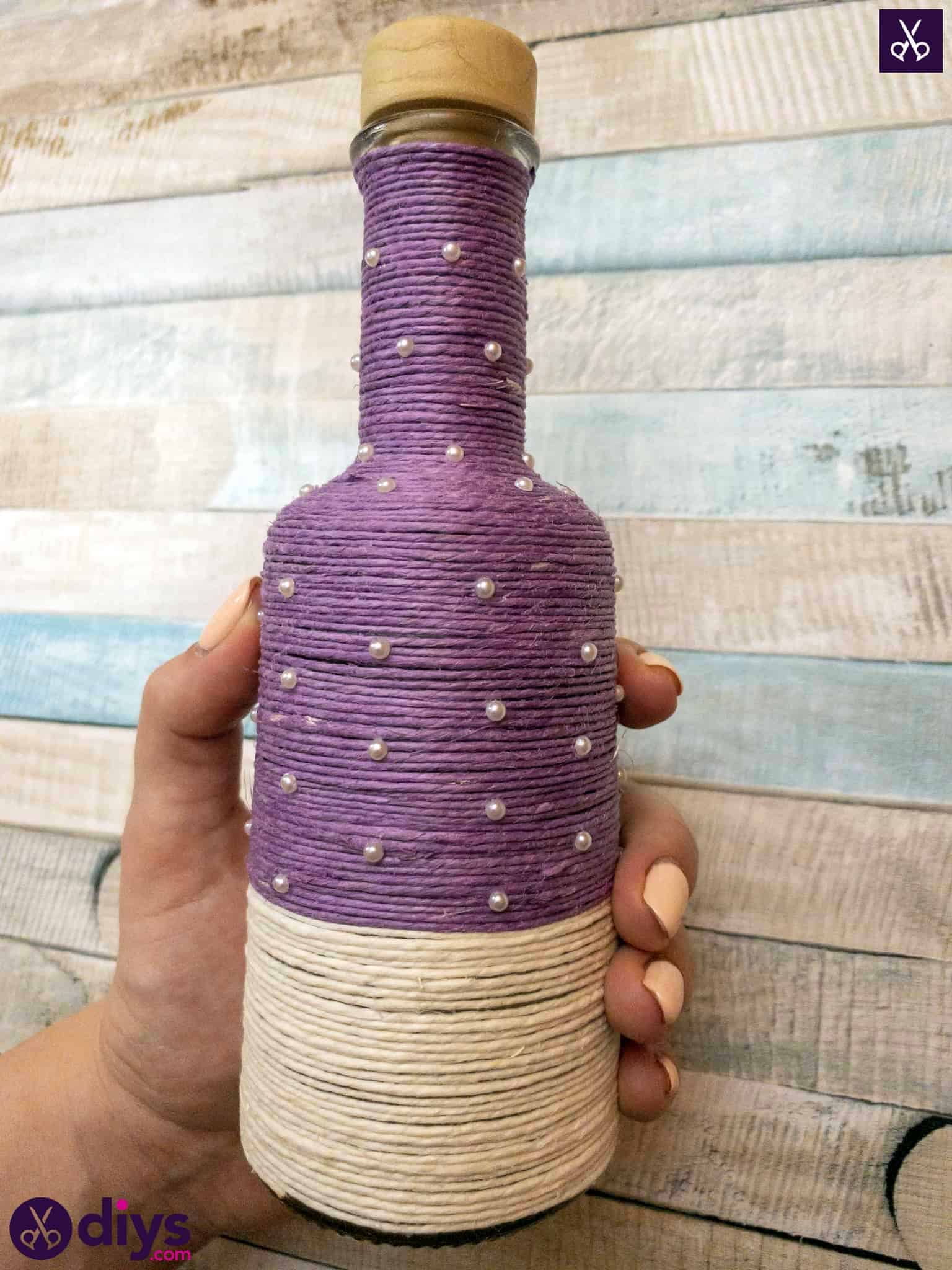 How to Make a Twine Wrapped Bottle