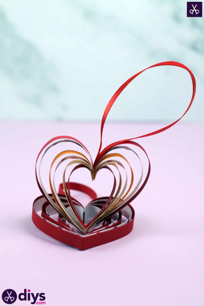 DIY Easy Ribbon Heart for Valentine's Day in 5 Easy Steps