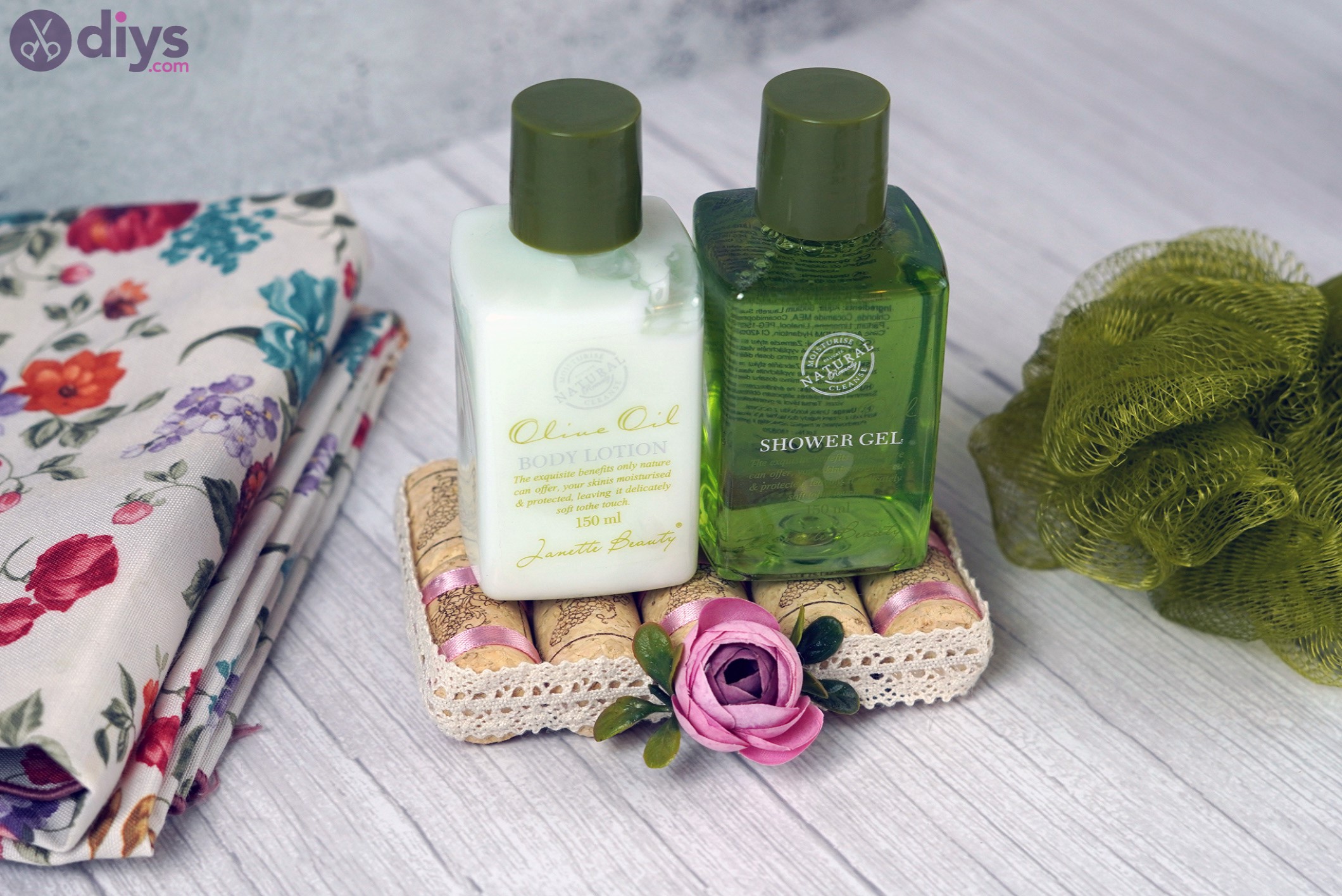 24 Wine Corks Crafts You'll Want to Make Now!