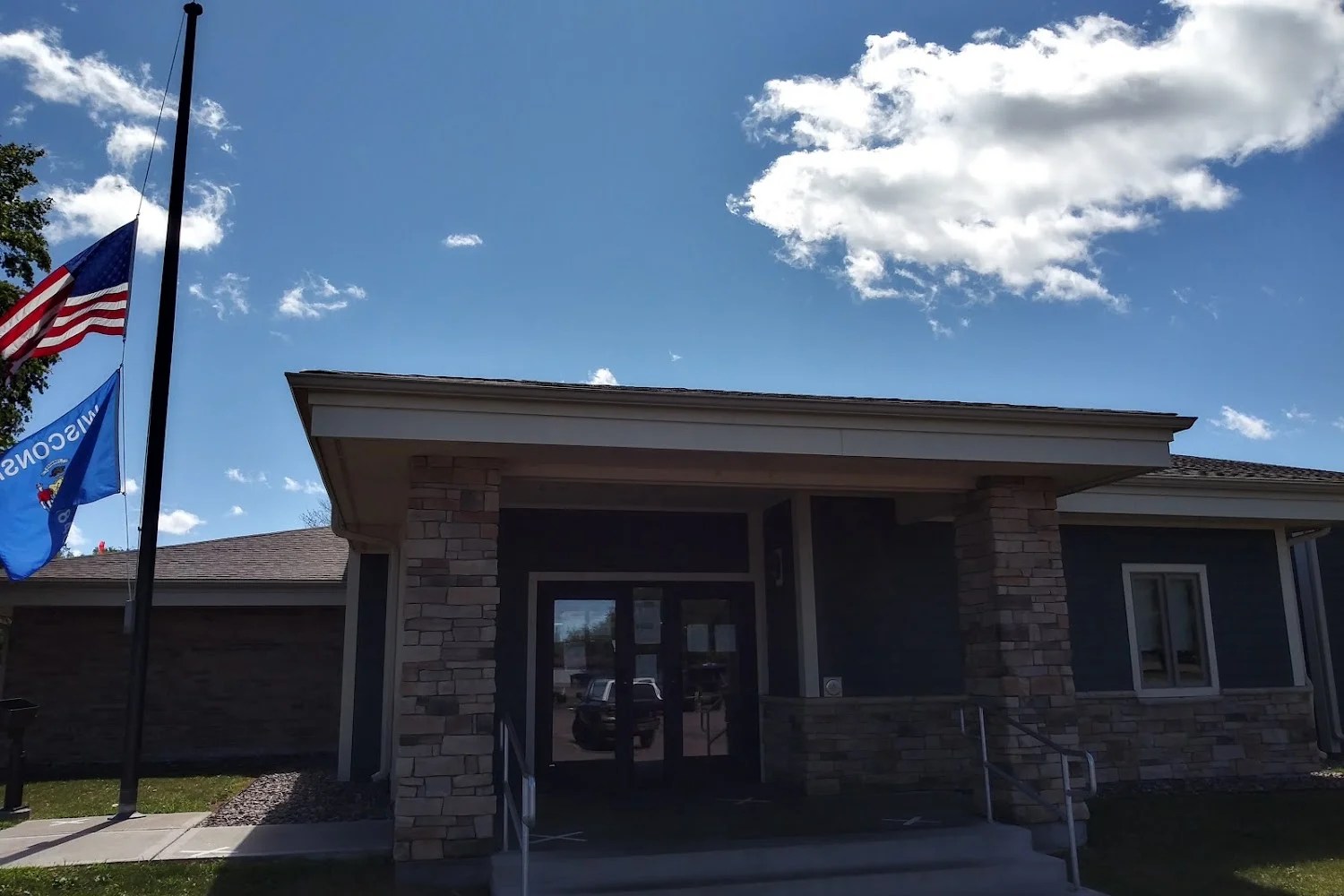 Menomonie Wisconsin DMV Nearby Offices DMV Test Pro