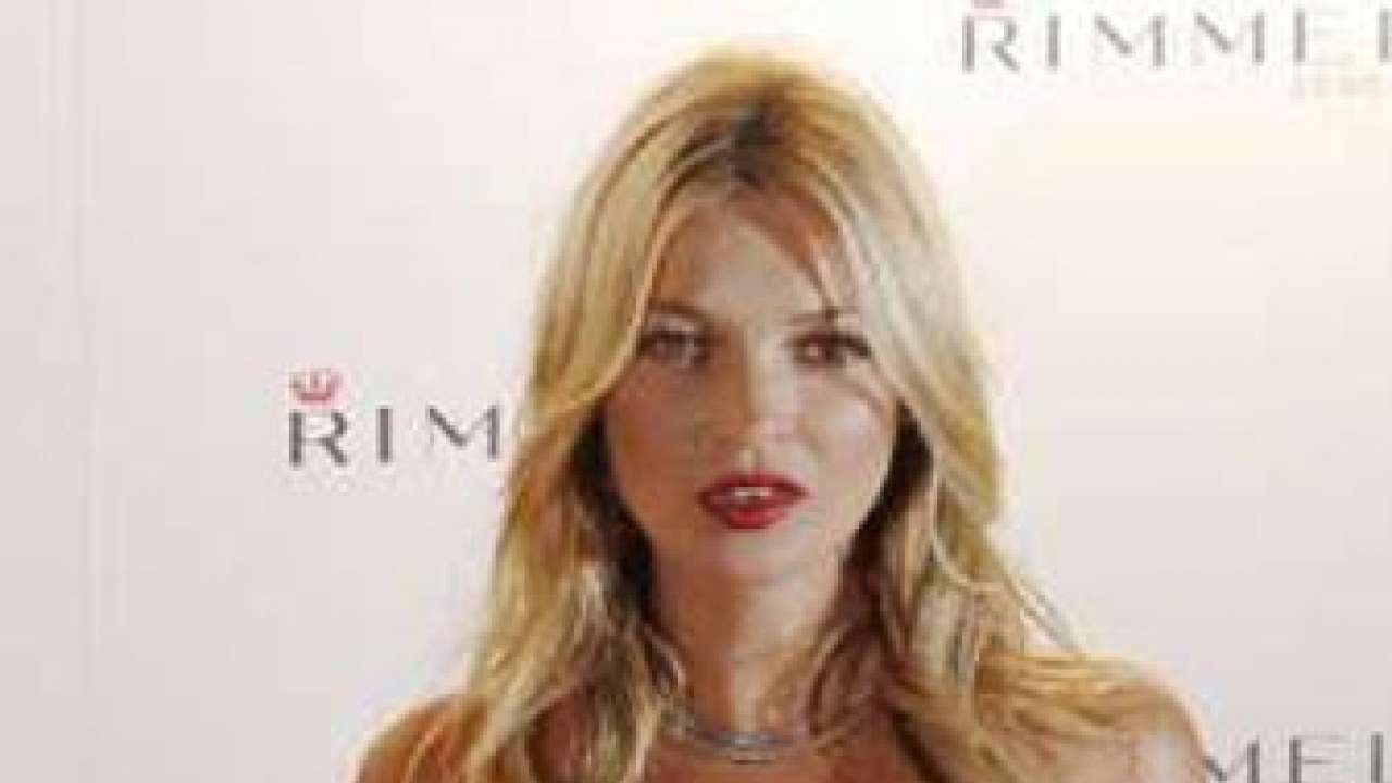 In pics World's richest lingerie models