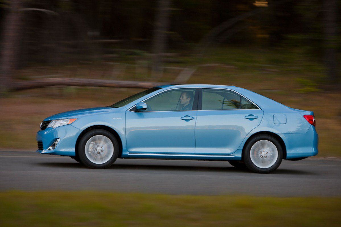 Toyota Camry XV50 (20112017) review, specs, problems