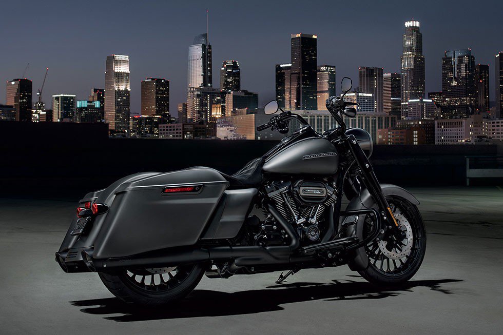 2017 HarleyDavidson Road King Special unveiled. Features & Price