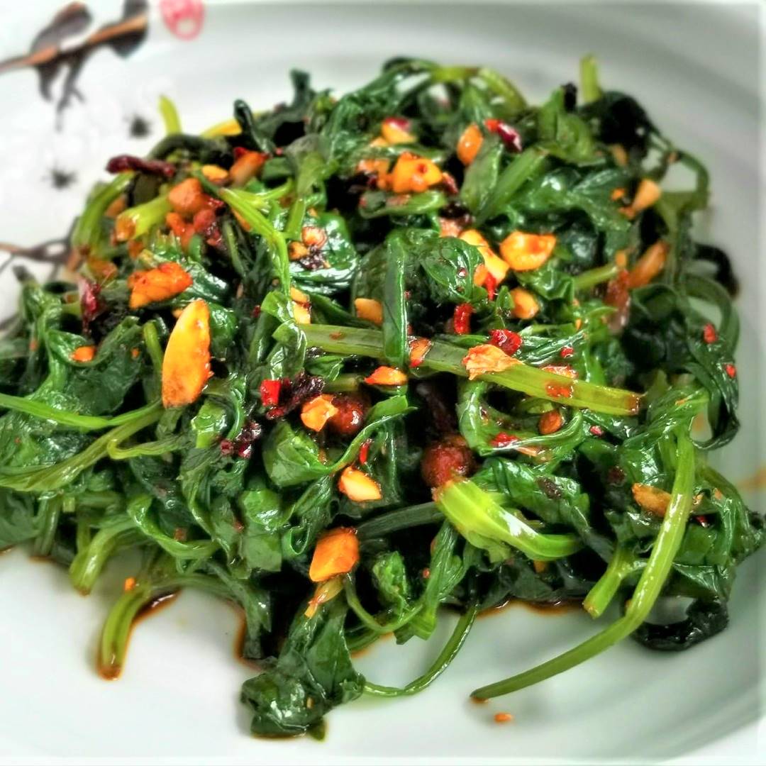 Simple Celery leaves Salad Recipe Easyfoodcook