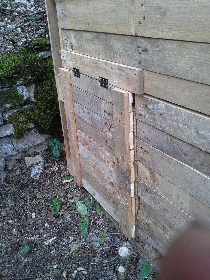 DIY Pallet Outdoor Toilet Pallet Bathroom Easy Pallet Ideas