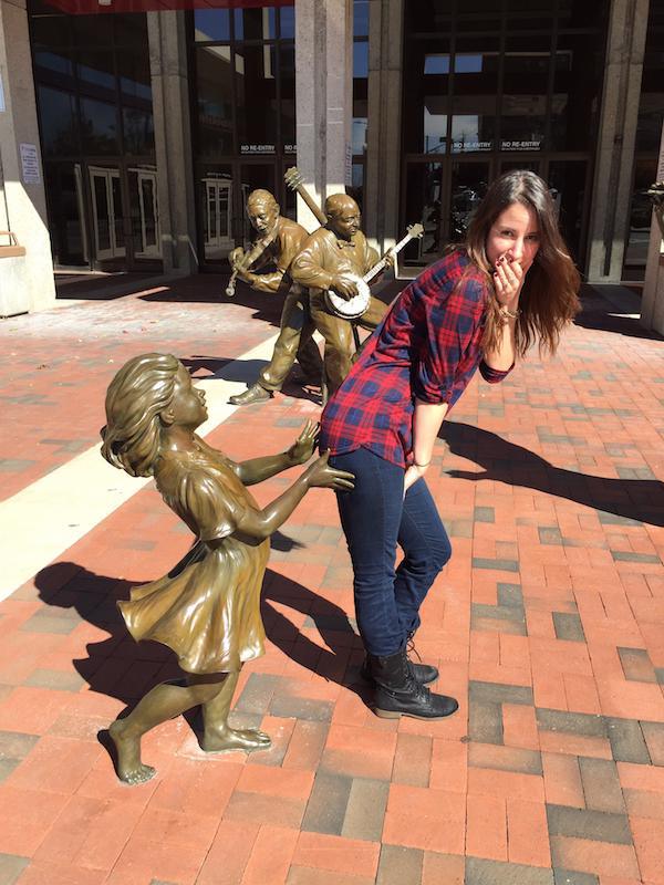 28 Ridiculous Photos With Statues Funny Gallery eBaum's World