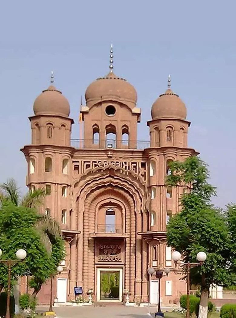 Success Pakistan by Huzaifa Ali Amazon Etsy eBay Freelance