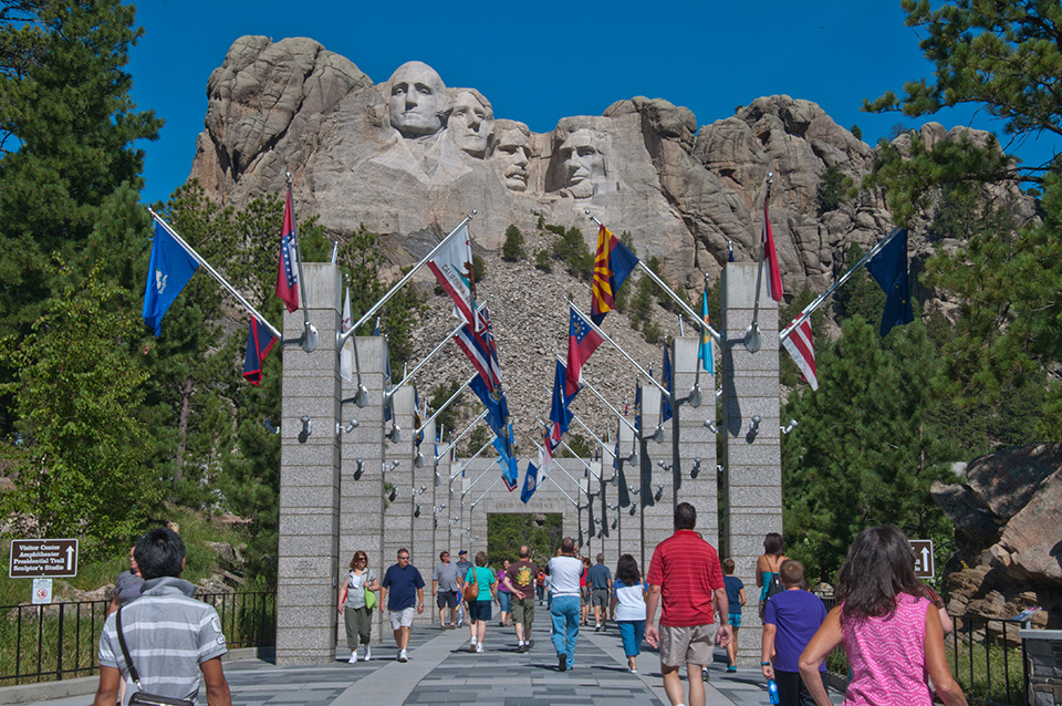 The Perfect Time To Visit Mount Rushmore National Monument