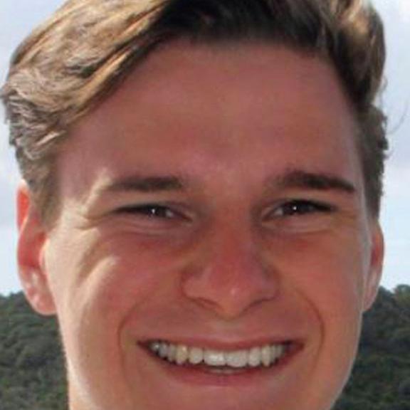 Oliver Daemen, youngest person to fly space in Blue Origin with Jeff