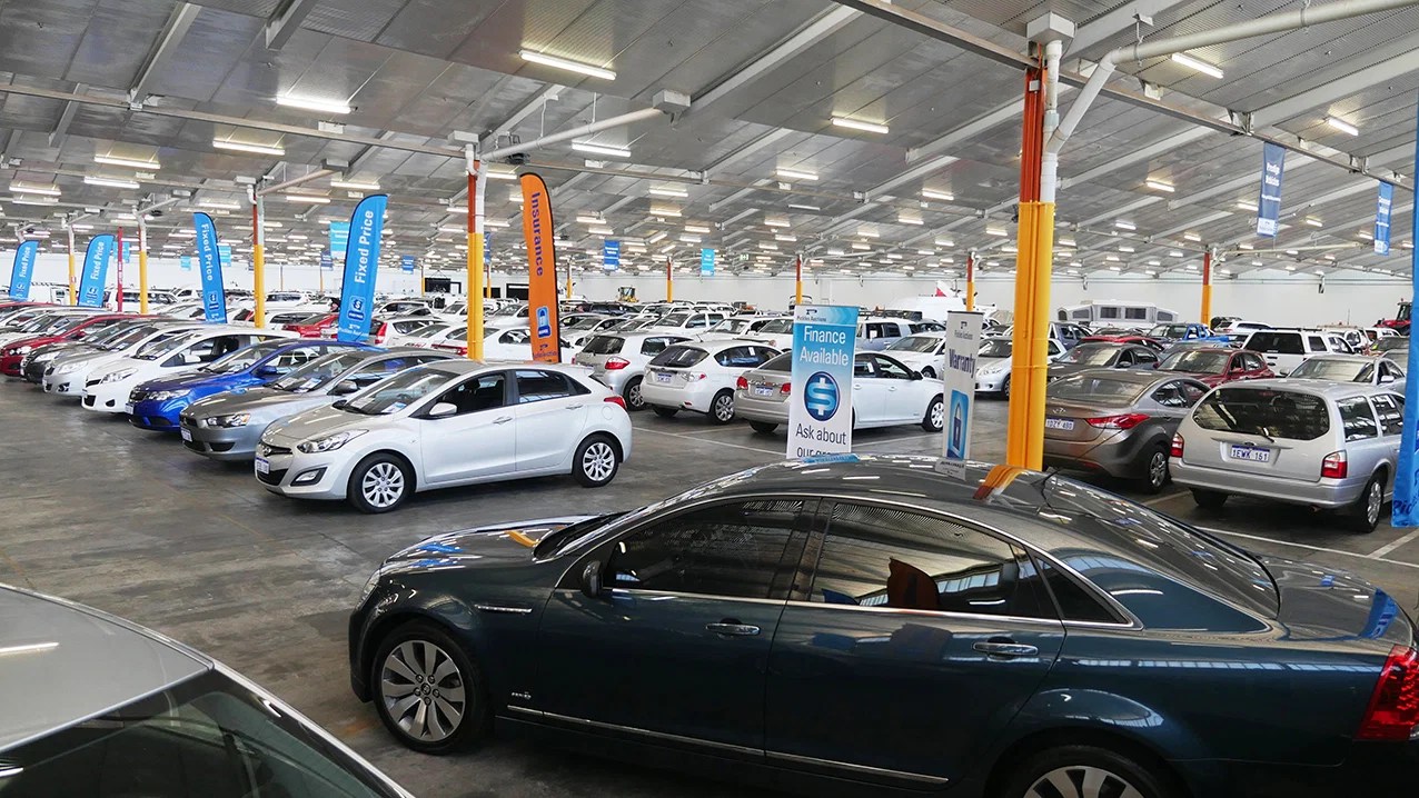 Tips for buying cars at auction Your how to guide to looking like an