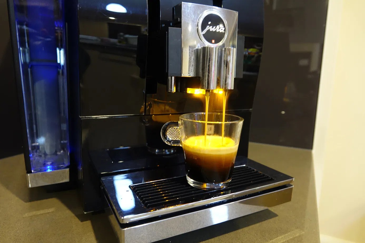 JURA Z6 automatic coffee machine review