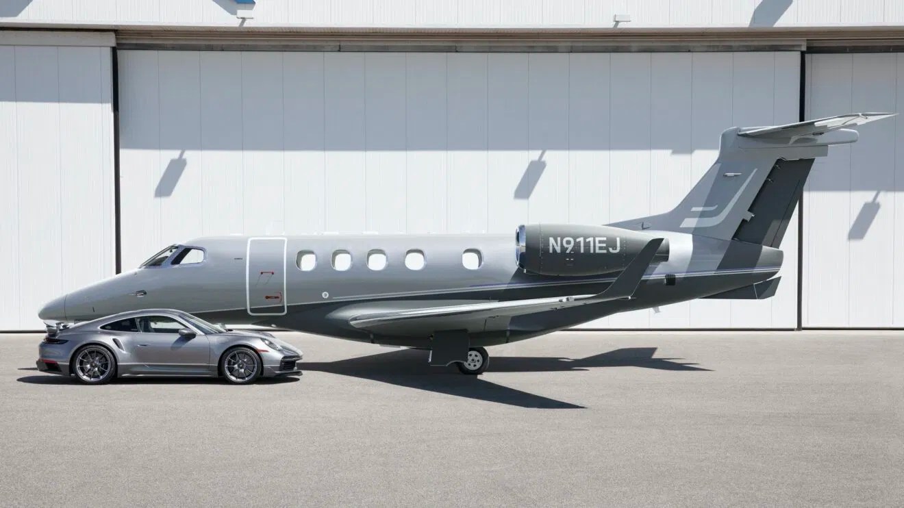 The ultimate flex? A Porsche 911 to match your luxury private Jet! » EFTM
