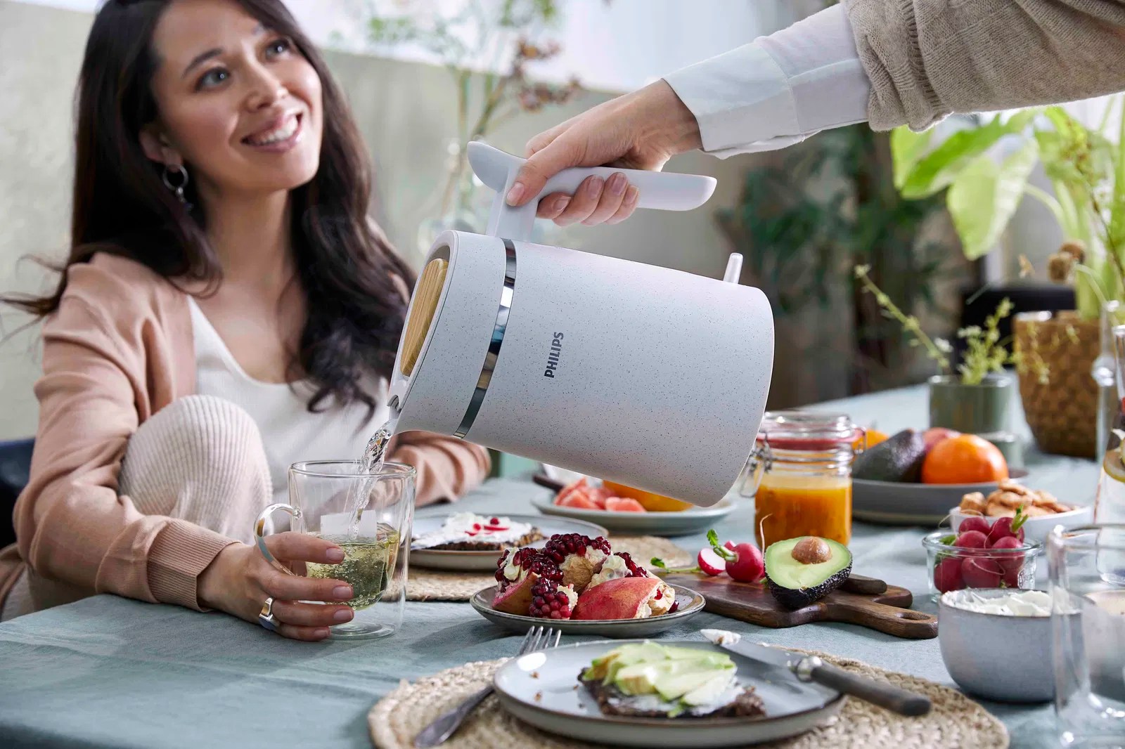 Philips unveils new Eco Collection kettle and toaster made from
