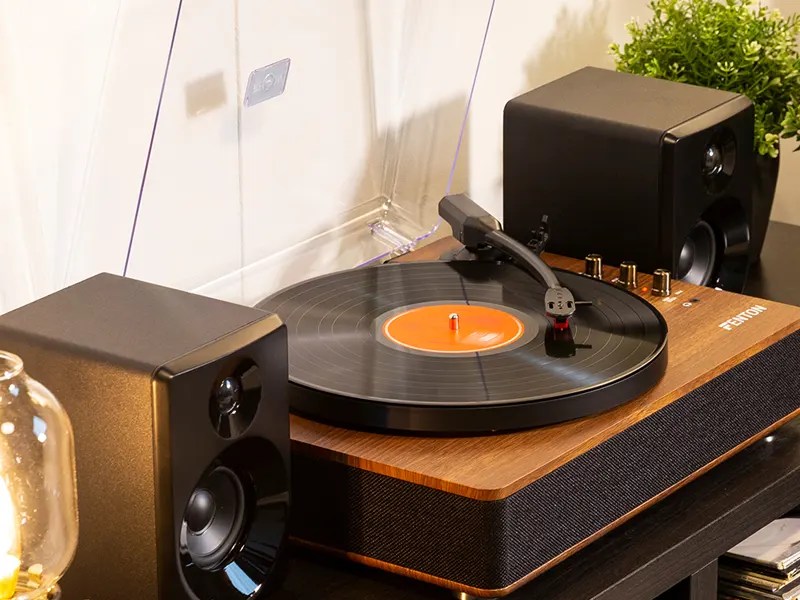5 Best Record Player with Speakers for the Home 2023