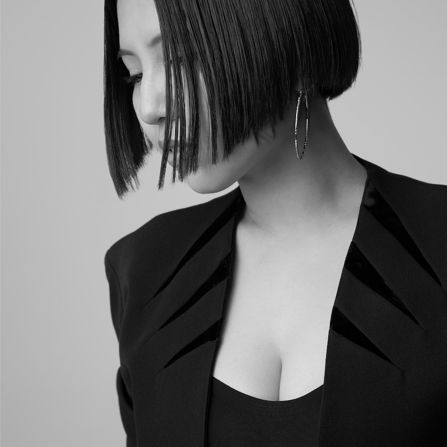 阿部真央、新レーベル初リリースとなる新曲「I’ve Got the Power」配信開始！9月20日リリースのアコースティックアルバム収録曲順