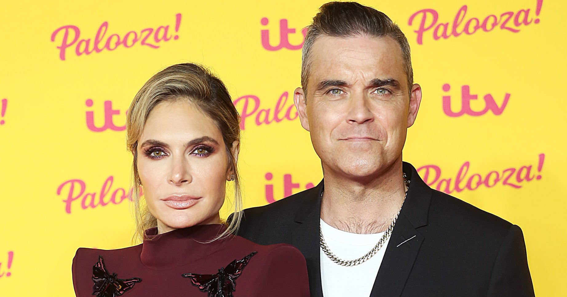 Robbie Williams Wife Ayda admits nerves over son's 'first big boy haircut'(029)