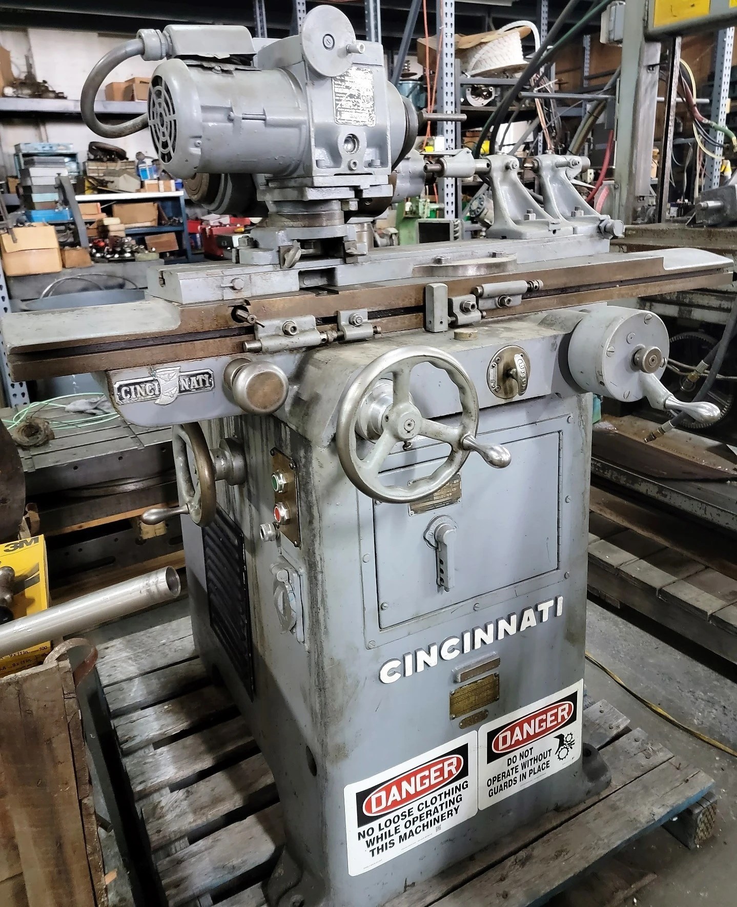 Used CINCINNATI NO. 2 Grinders, Tool & Cutter 3950 Cleveland