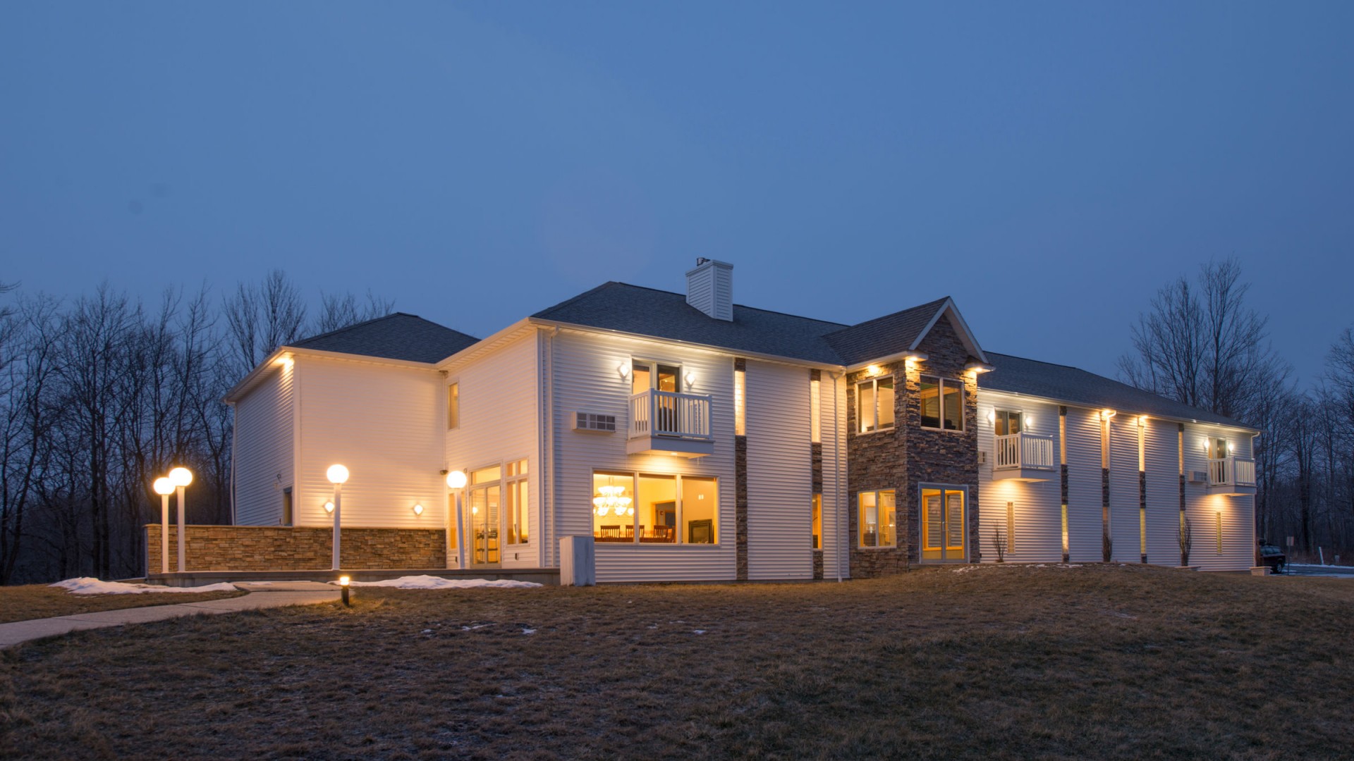 Room Service River Spring Lodge Darien Center, NY Escapism TO