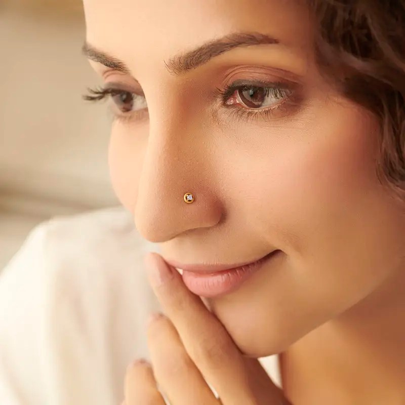 Kisna 14K Yellow Si Diamond Gold Nose Pin For Women Platina Kisna