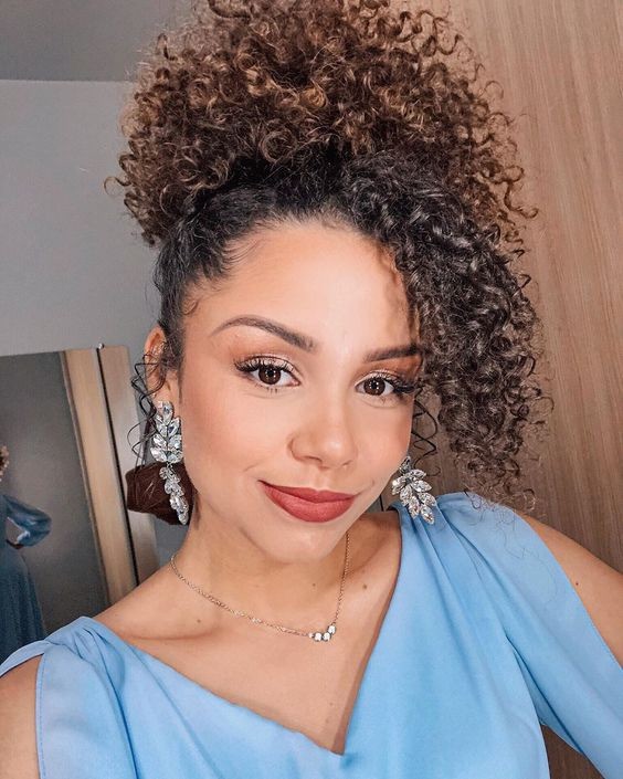 Penteados presos 50 looks deslumbrantes para você se