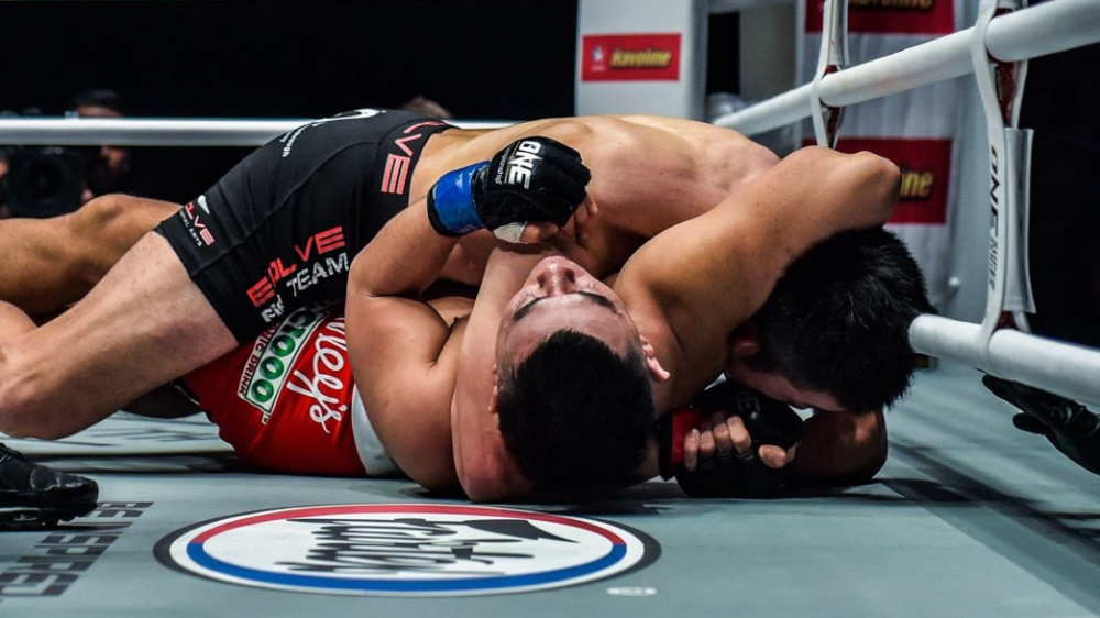 Secure Your Arm Triangle Choke With Our Guide! Evolve University