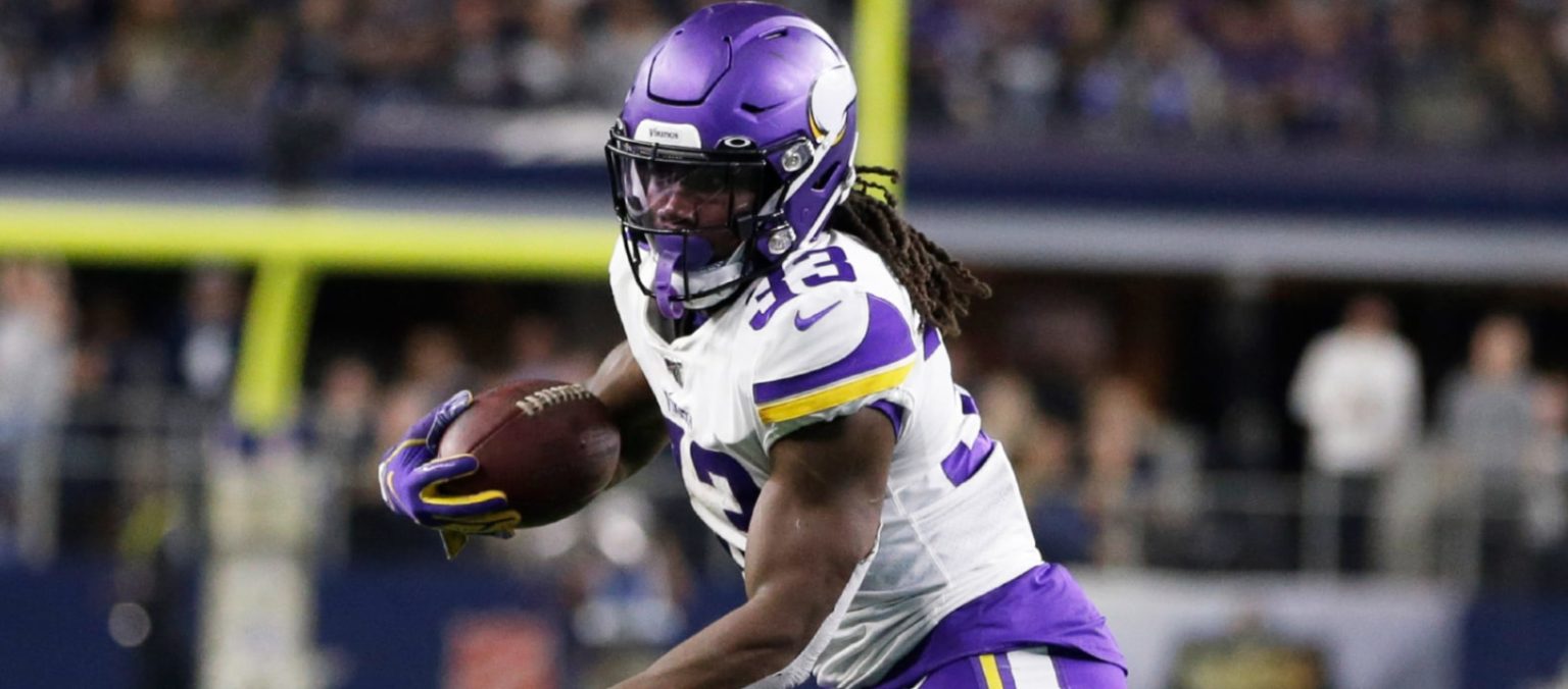 8 Running Backs Experts Are Reaching For (2022 Fantasy Football