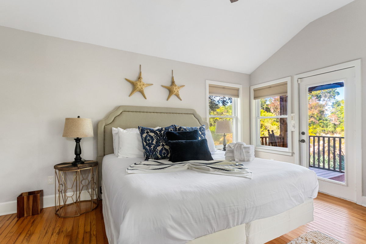 Lake Views & Private Dock at The High House Mount Pleasant Vacation