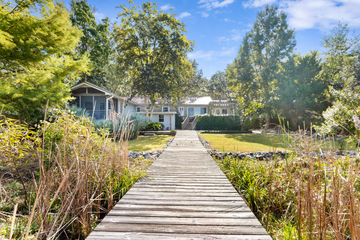 Lake Views & Private Dock at The High House Mount Pleasant Vacation
