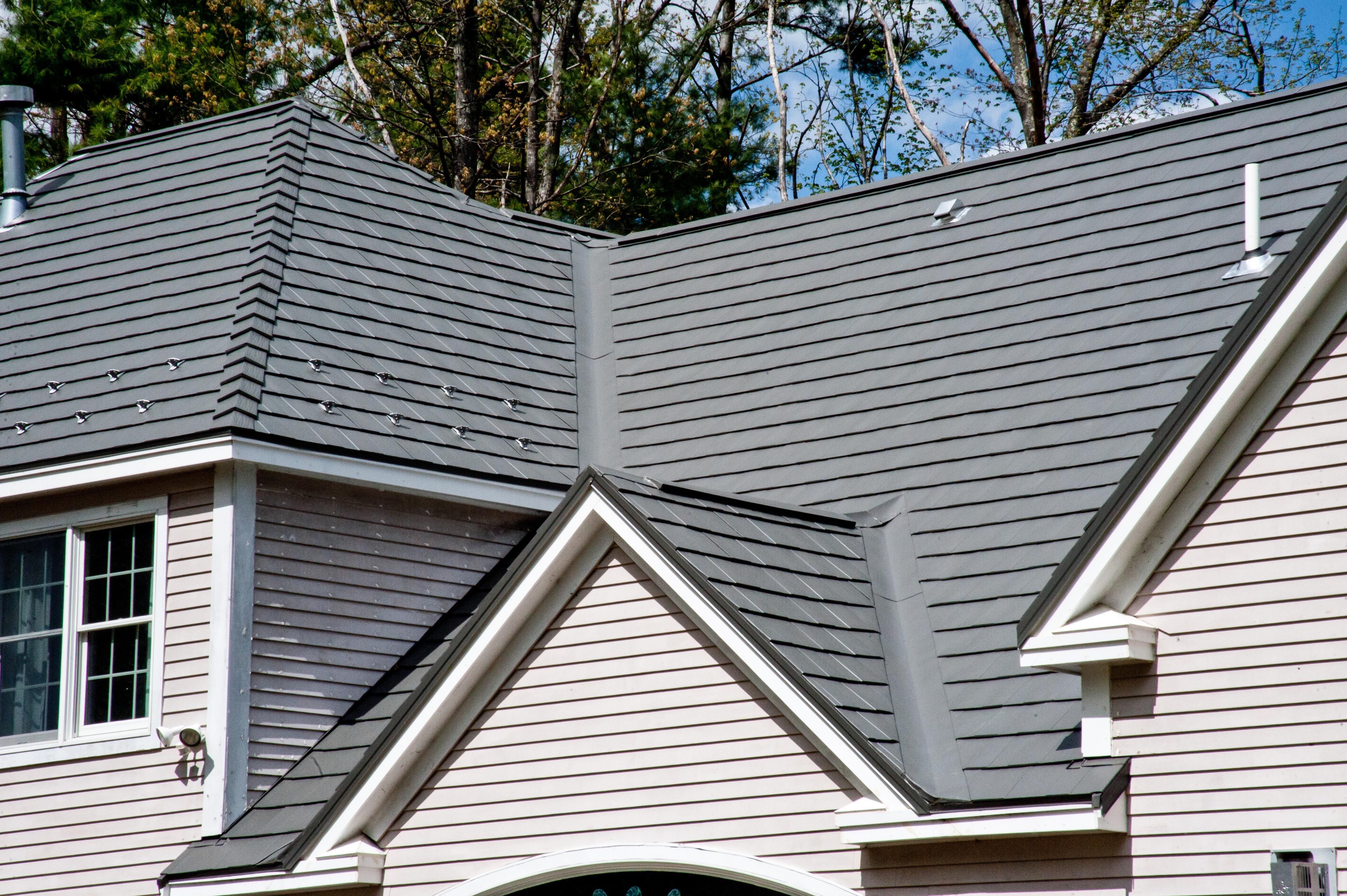 Metal roofing that looks like cedar shakes thisgert