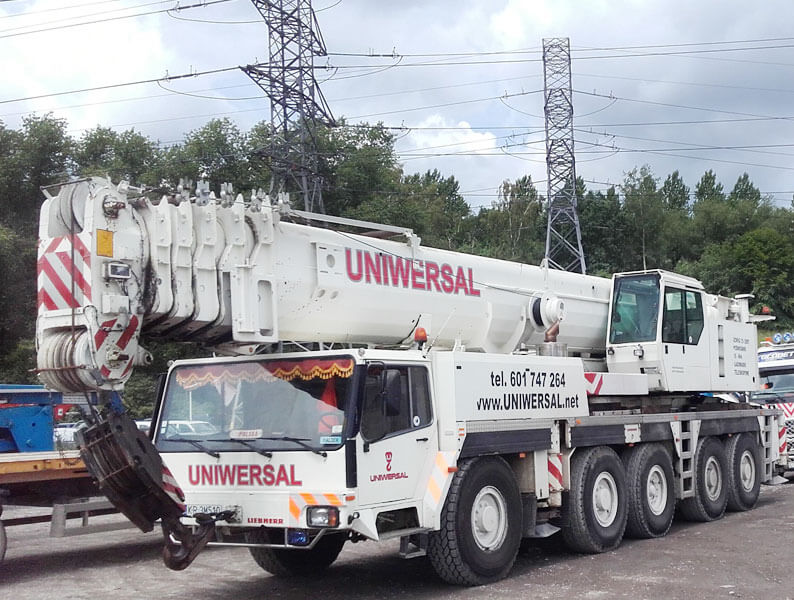 Construction Cranes Varying Sizes And Weights FerkeyBuilders