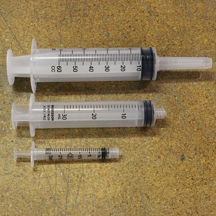 3cc Syringes w/ needle for precise measuring in stock Fibre Glast