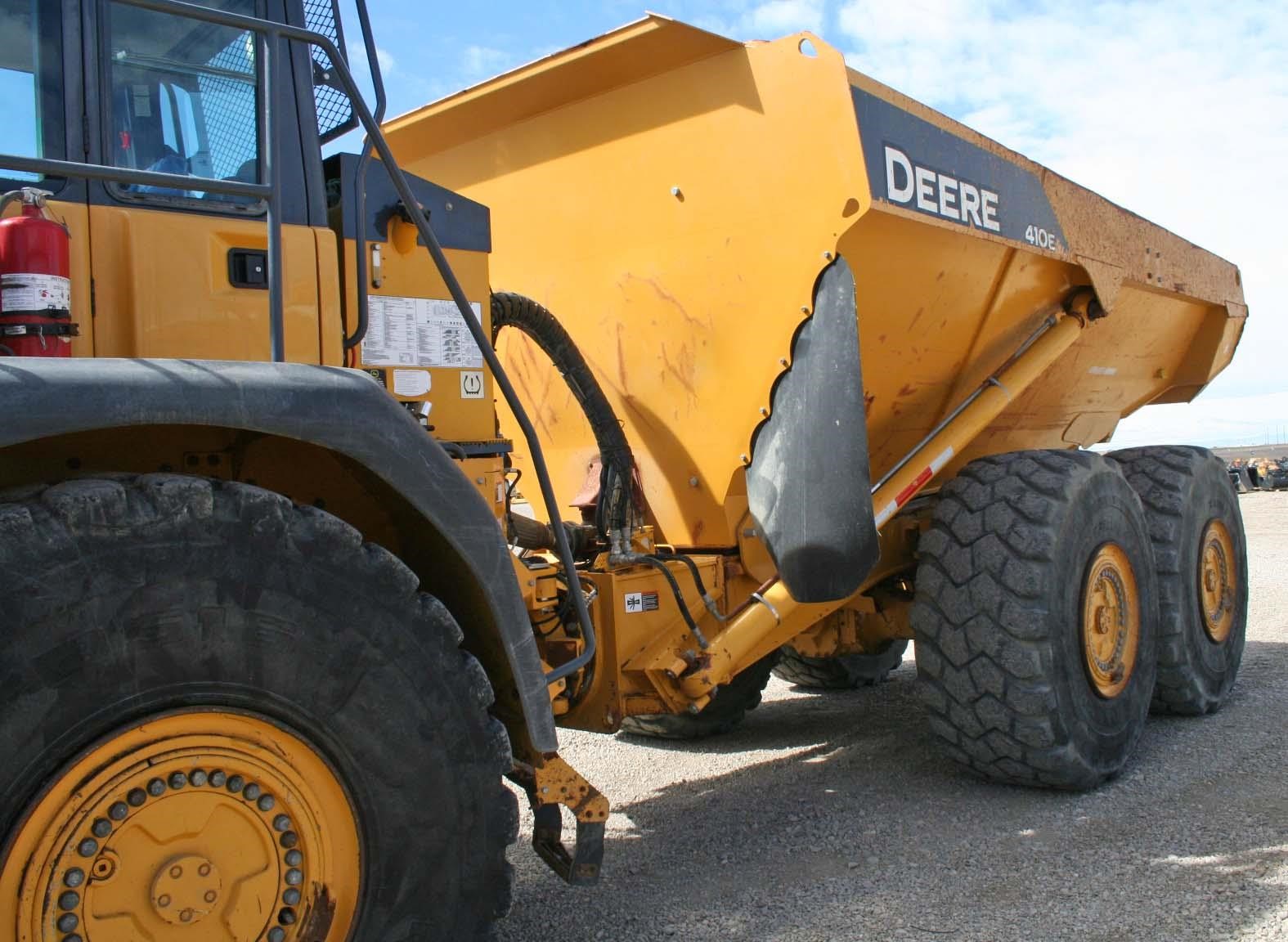 2013 John Deere 410E For Sale (65562962) from Headwater Equipment [9766