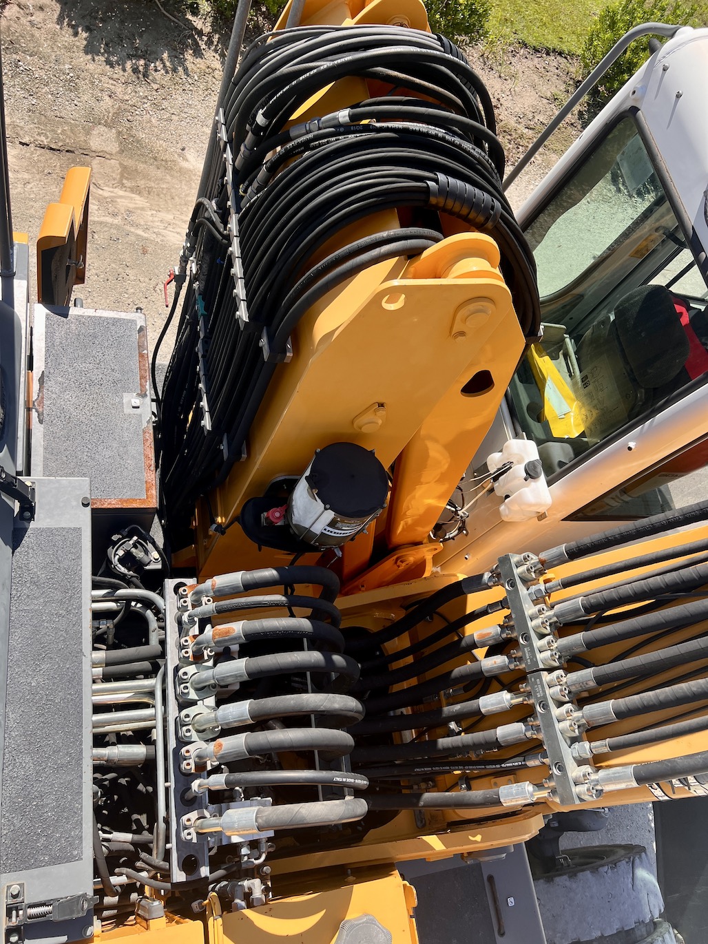 2011 Liebherr A904C HD For Sale (66419977) from Kuhn Equipment [43] in