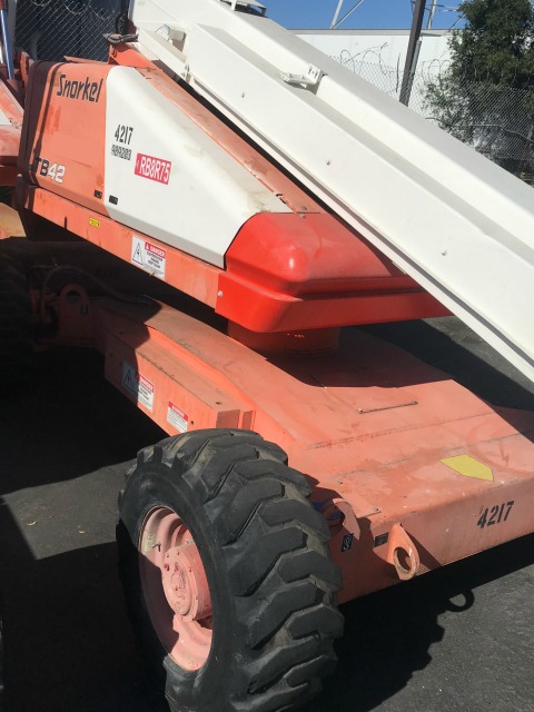 2005 Snorkel TB42 For Sale - Aerial Titans Inc.