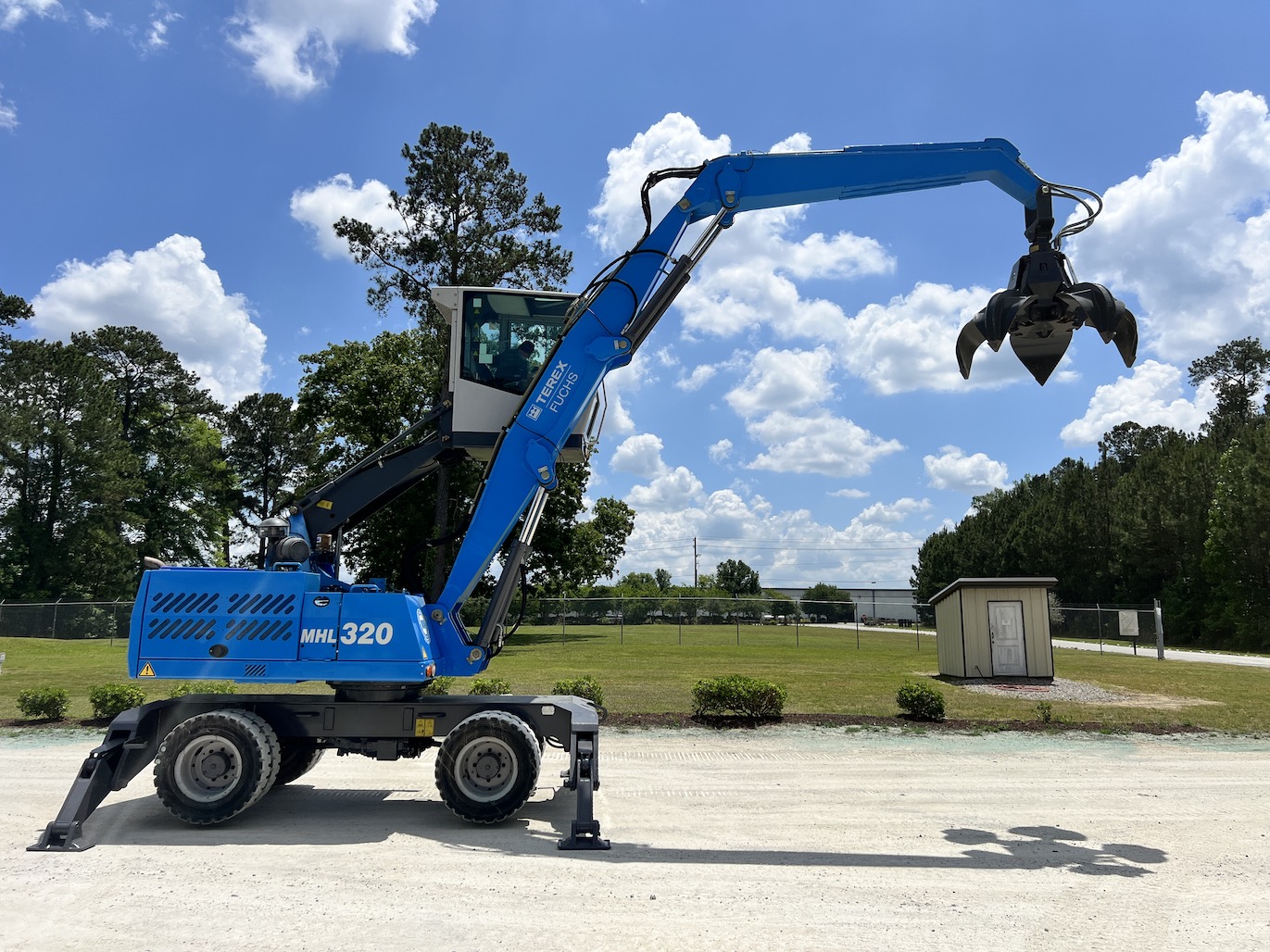 2015 Fuchs MHL320D For Sale (66359268) from Kuhn Equipment [43] in